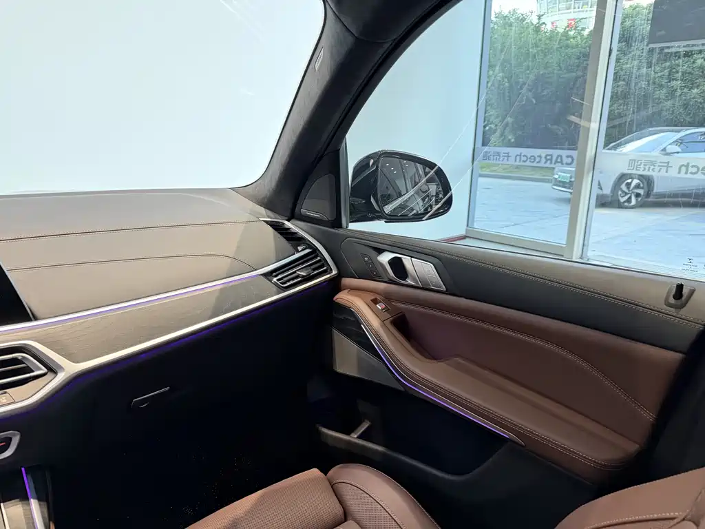 BMW X7 2021 xDrive40i Premium Luxury Package