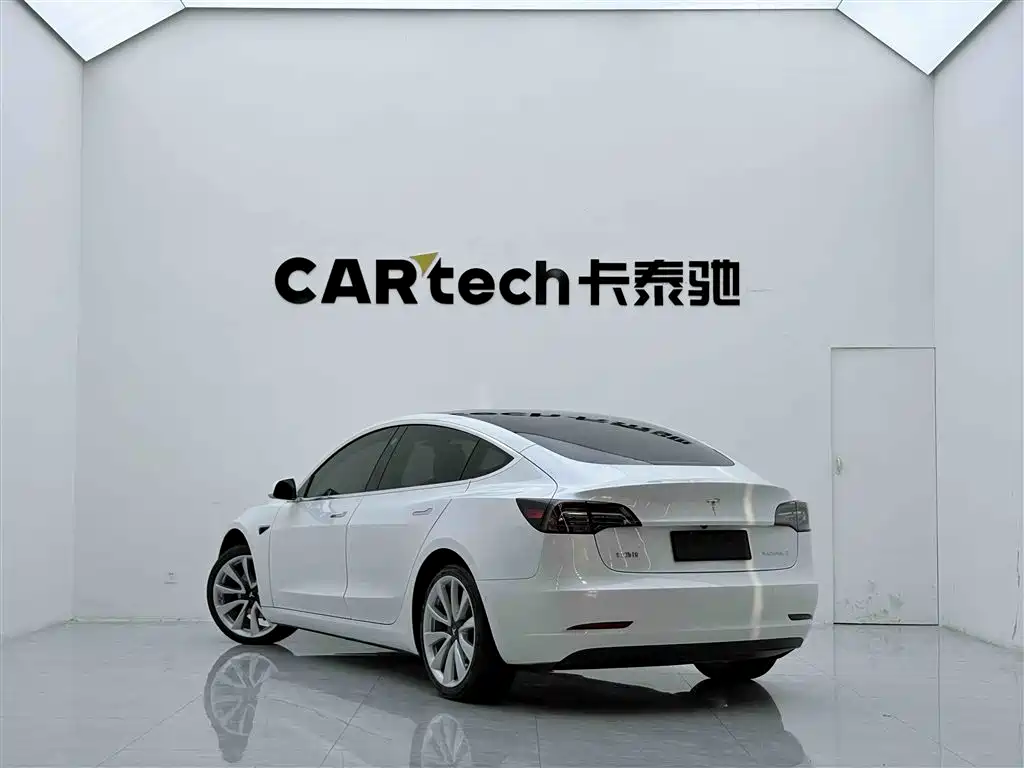 Model 3 2020 Long Range Rear-Wheel Drive