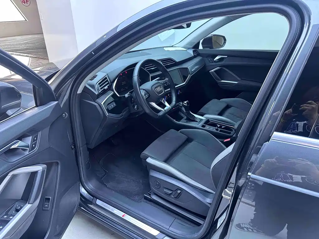 Audi Q3 2022 35 TFSI Sporty Dynamic Edition