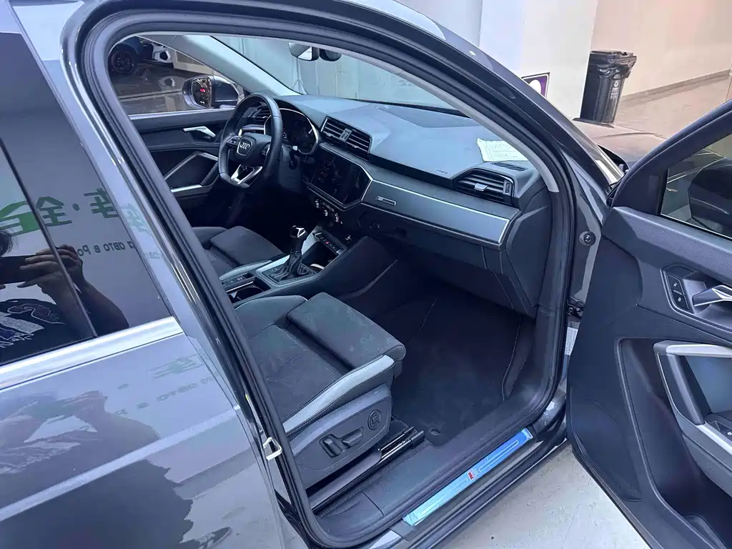 Audi Q3 2022 35 TFSI Sporty Dynamic Edition
