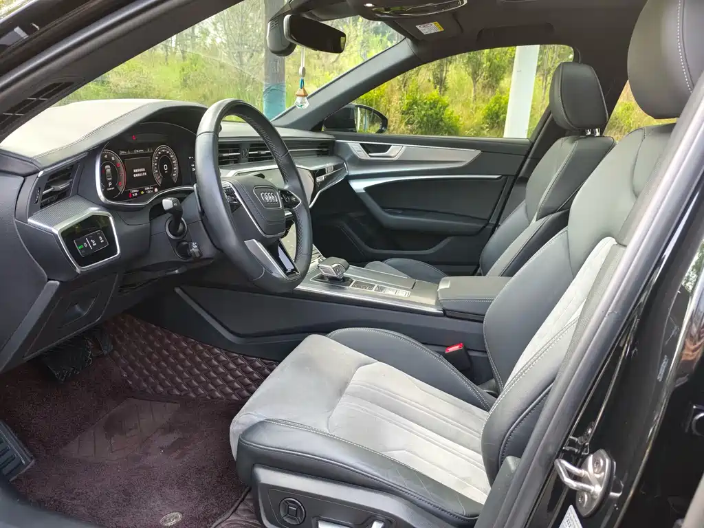 Audi A6L 2024 40 TFSI Luxury Dynamic Edition