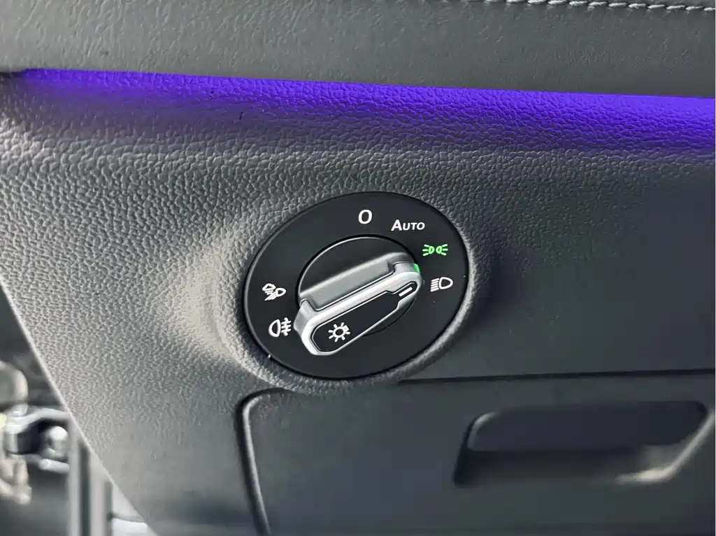 Volkswagen Sagitar 2023 300TSI DSG Beyond Edition