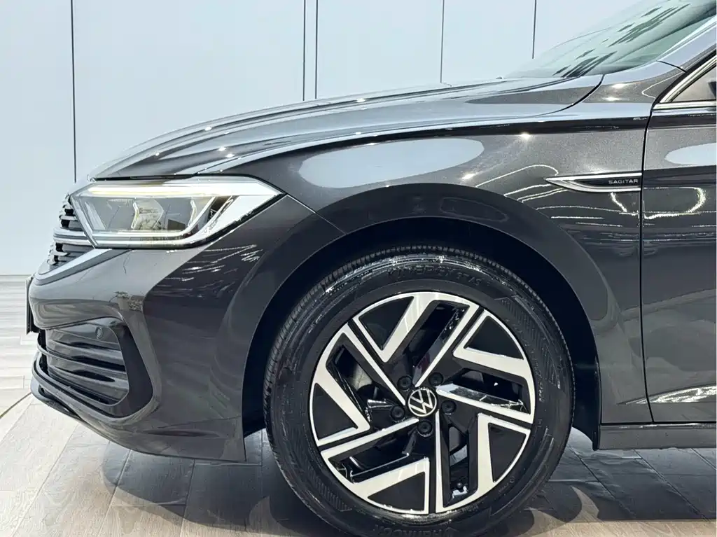 Volkswagen Sagitar 2023 300TSI DSG Beyond Edition