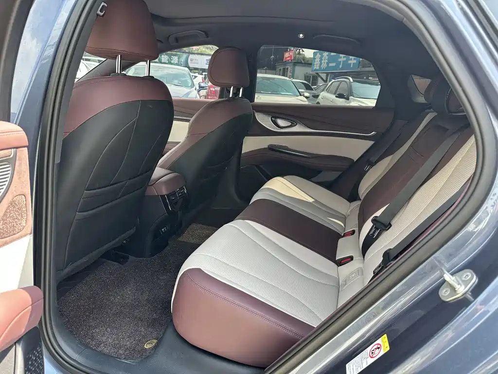 BYD Seal 2024