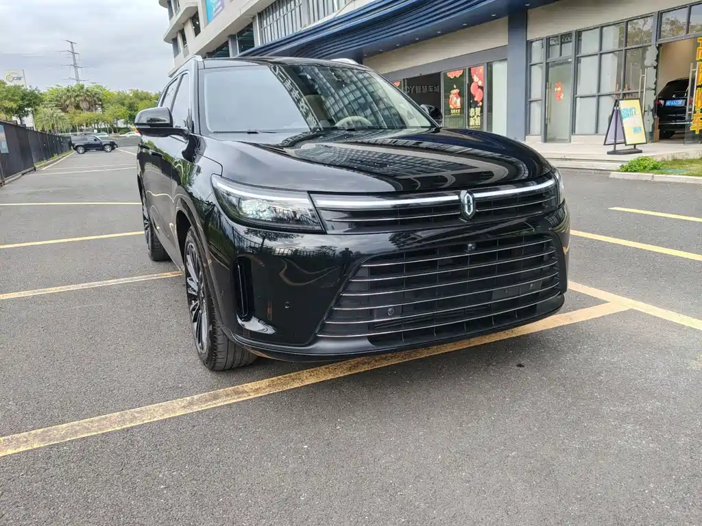 AITO M7 1.5T RWD Plus 5-Seater 2024
