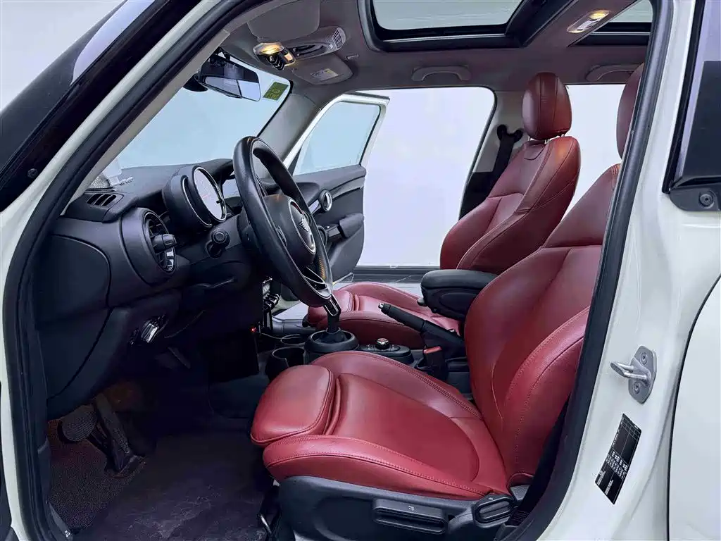 MINI Cooper 2019 1.5T Classic 5-Door