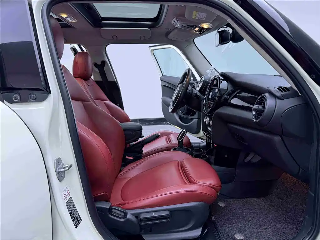 MINI Cooper 2019 1.5T Classic 5-Door