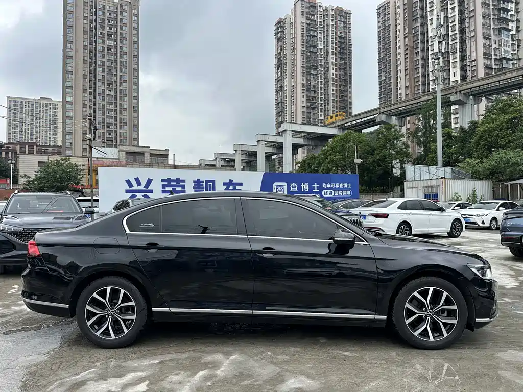 Volkswagen Magotan 2020 330TSI DSG Leading