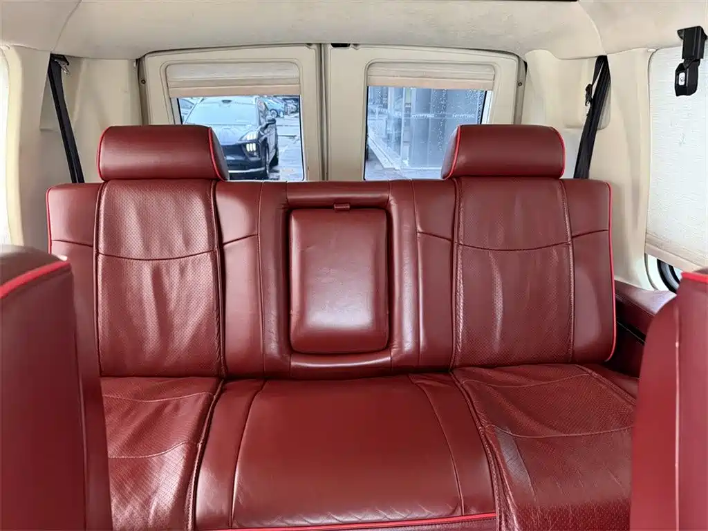 SAVANA 2012 6.0L Leader Classic Edition