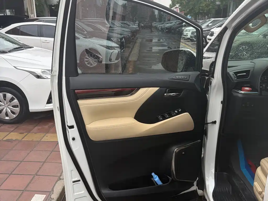 Toyota Alphard 2015 3.5L Luxury Edition