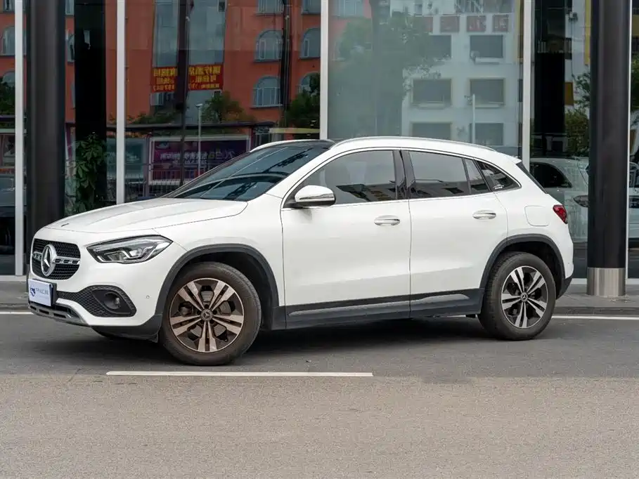 Mercedes-Benz GLA 200 2022 Facelift