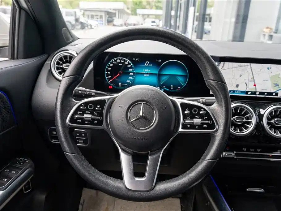 Mercedes-Benz GLA 200 2022 Facelift