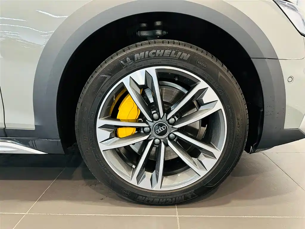 Audi A4 allroad quattro 2022