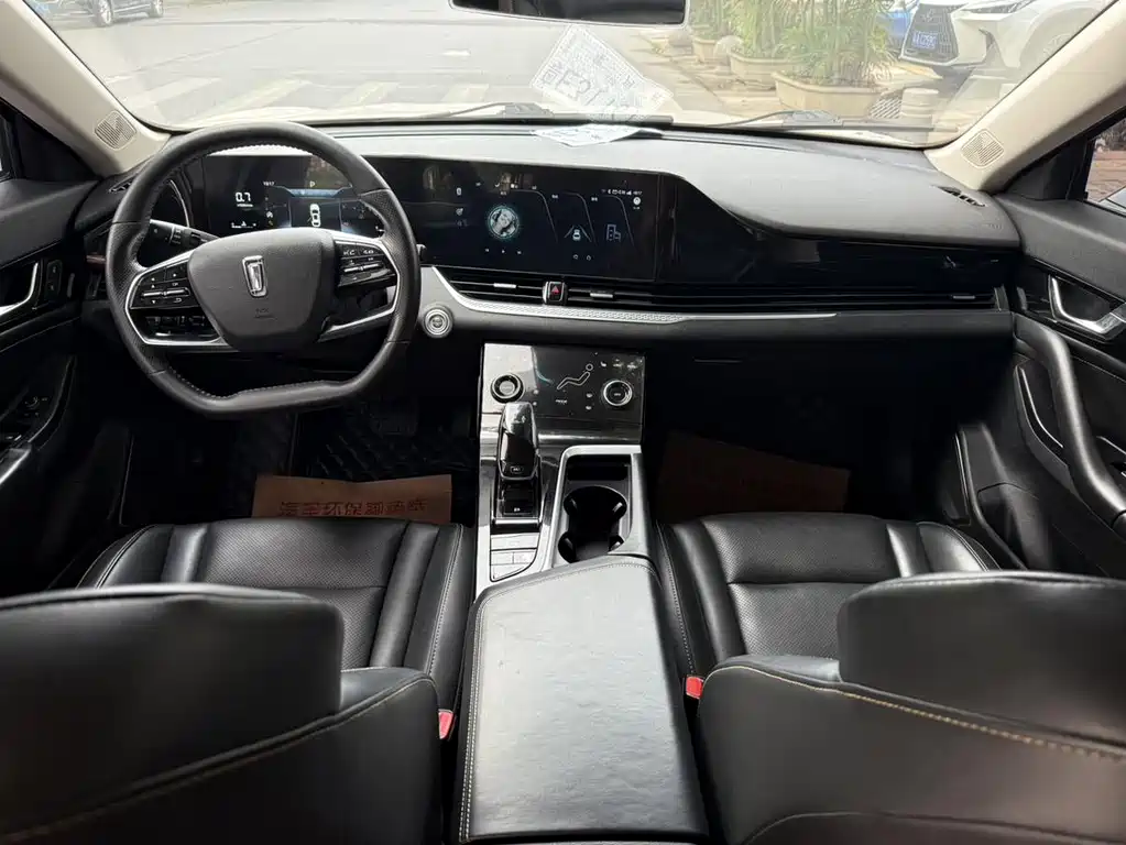 Bestune B70 2021 1.5T Automatic Lexiang Edition