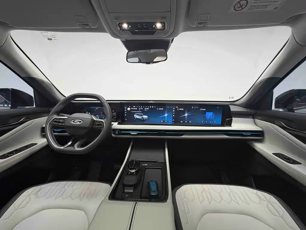 2023 Ford Edge L 2.0T EcoBoost 2WD 7-Seater Luxury