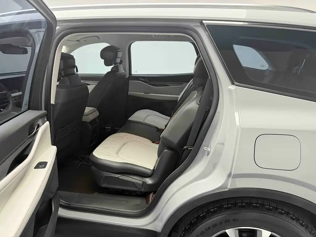 2023 Ford Edge L 2.0T EcoBoost 2WD 7-Seater Luxury
