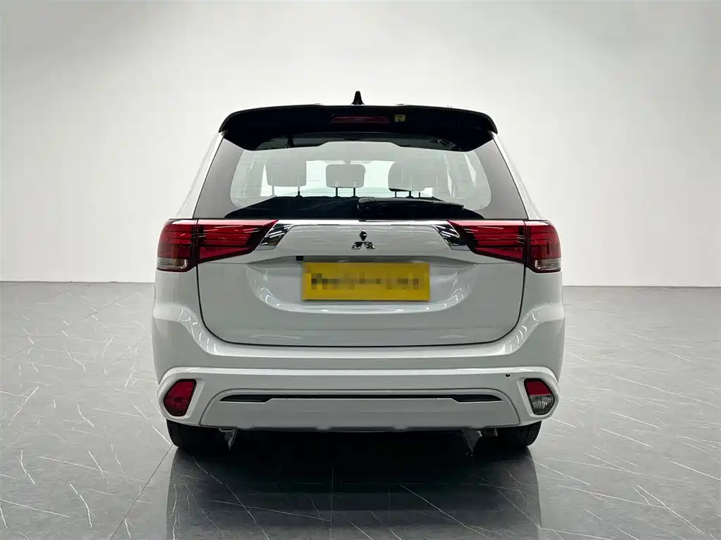 Outlander 2021 2.0L 2WD Changxiang Edition 5-Seater