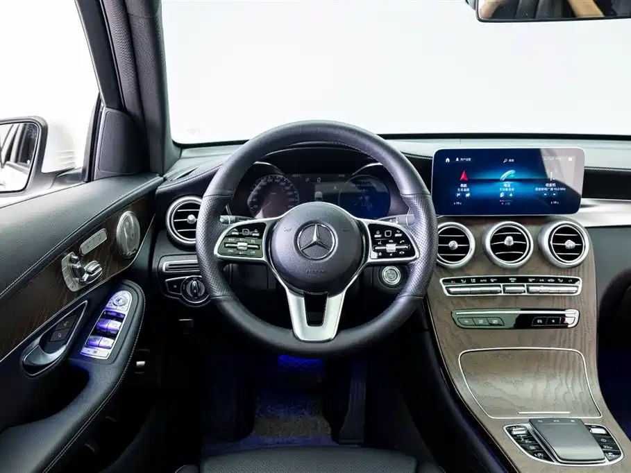 Mercedes-Benz GLC 300 L 4MATIC Dynamic Edition