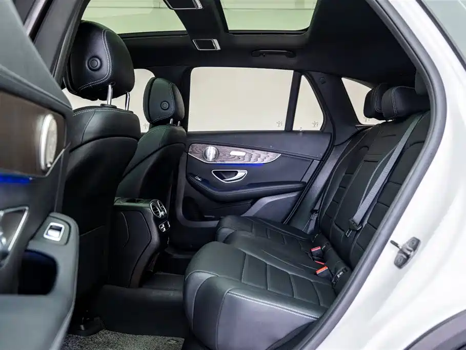 Mercedes-Benz GLC 300 L 4MATIC Dynamic Edition