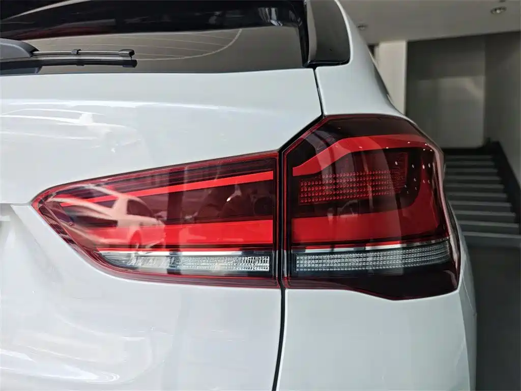 BMW X1 2022 sDrive25Li Leading Edition
