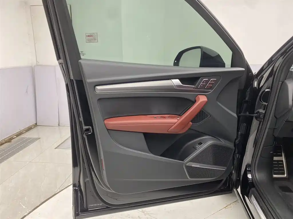 Audi Q5L 2024 45 TFSI Luxury Dynamic Edition