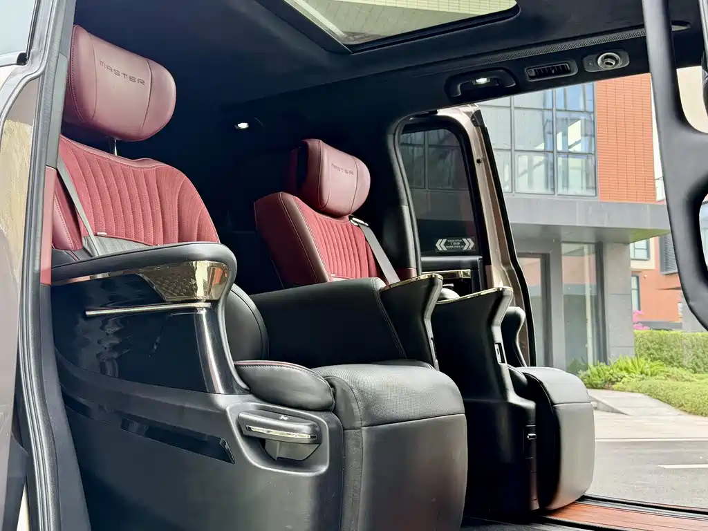 GAC Trumpchi M8 2023 Grandmaster Series Hybrid Supreme Edition