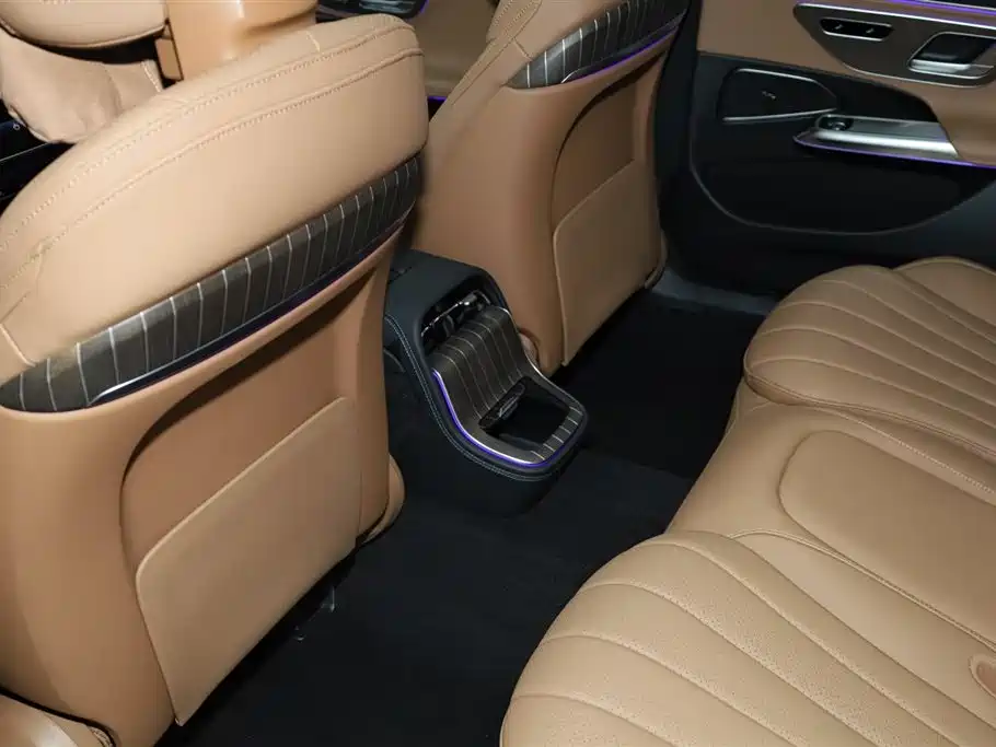 Mercedes-Benz E-Class 2024 E 300 L Fashion Edition