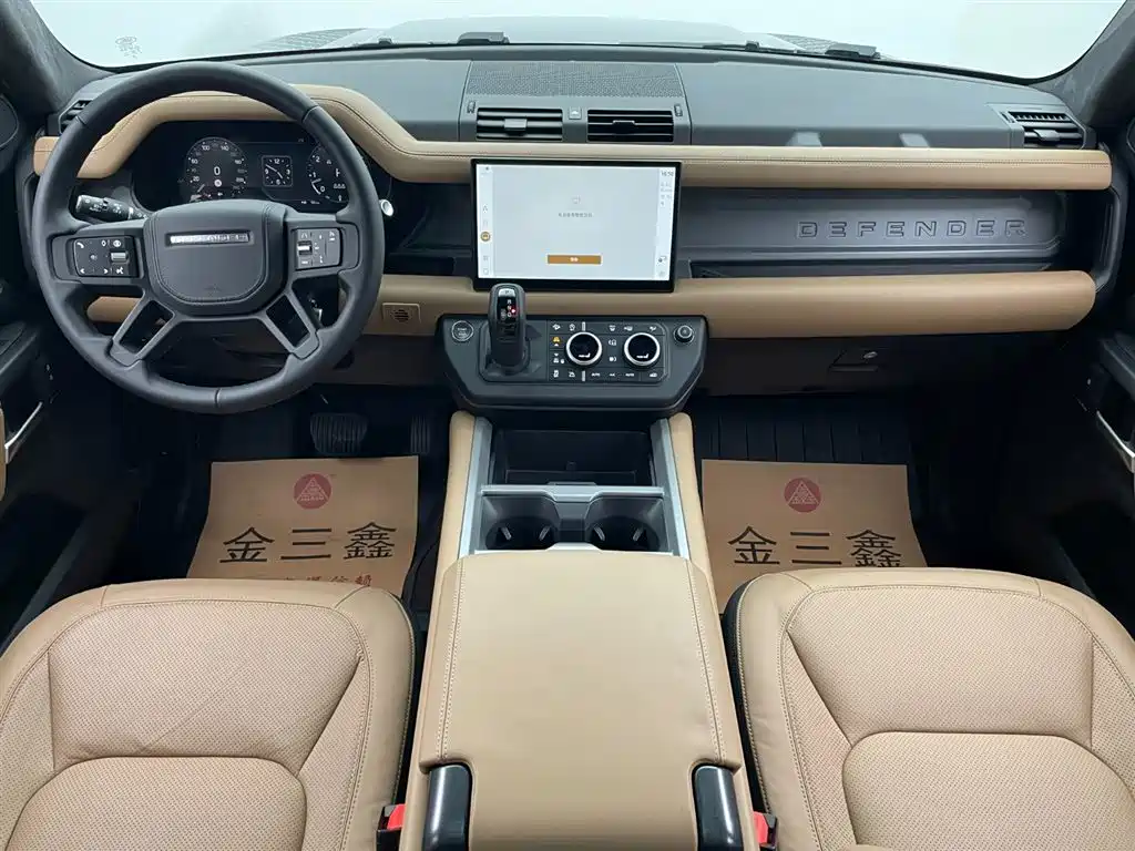 Land Rover Defender 2025 110 3.0T P400 Dark Edition