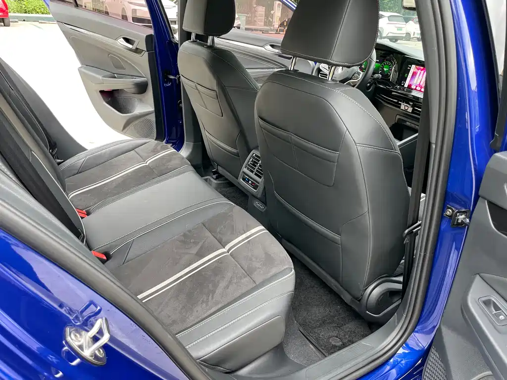 Golf 2023 280TSI DSG R-Line Lite