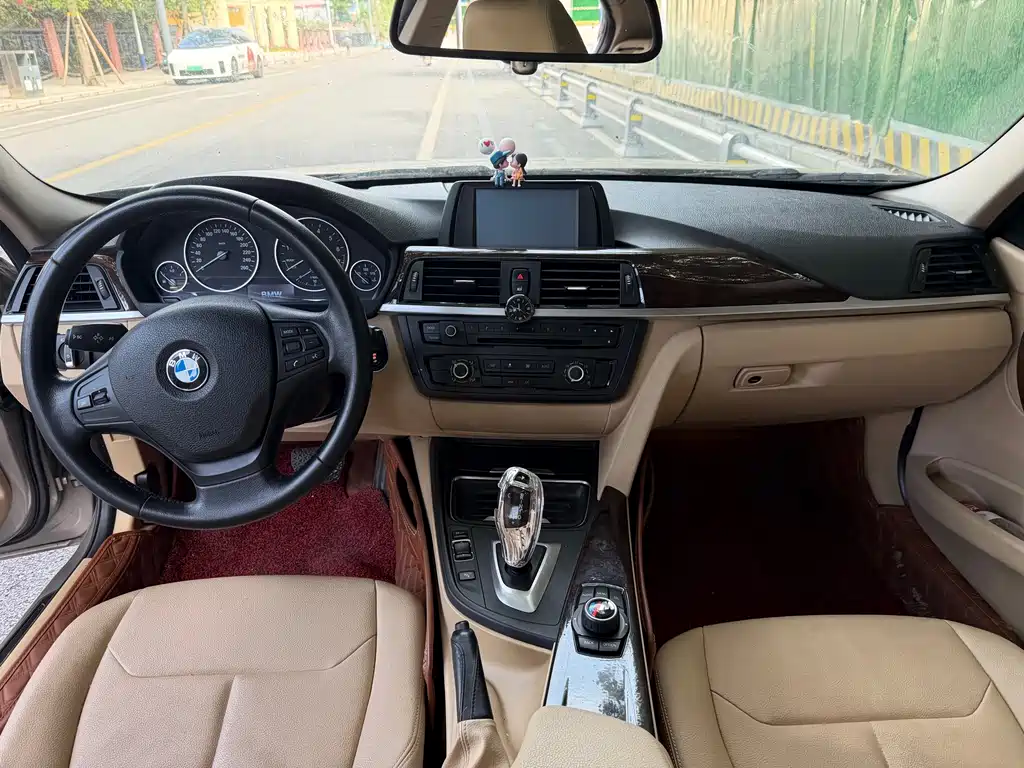 BMW 3 Series 2013 320Li Fashion Edition