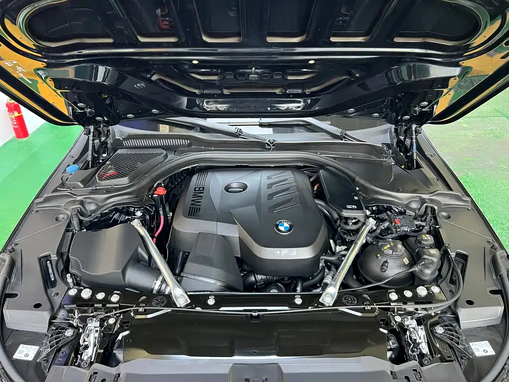 BMW 5 Series 2024 530Li Leading Edition Luxury Package