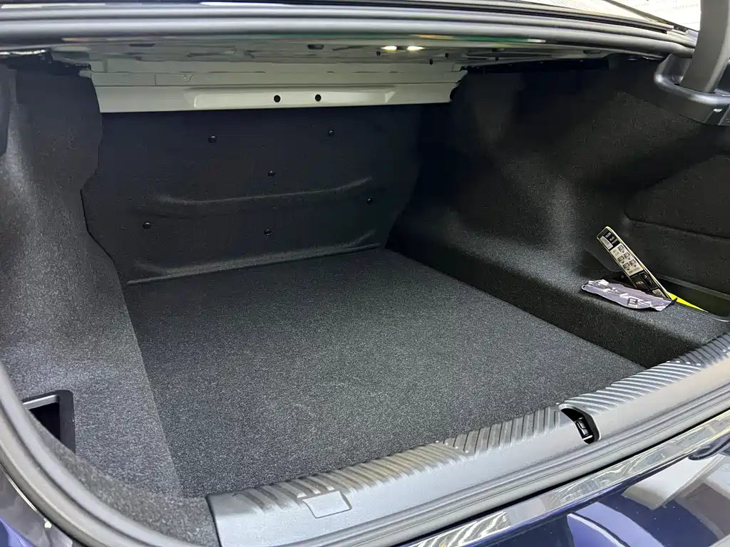 BMW 5 Series 2024 530Li Leading Edition Luxury Package