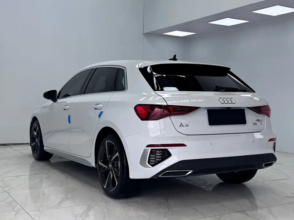 Audi A3 2022 Sportback 35 TFSI Fashion Sport