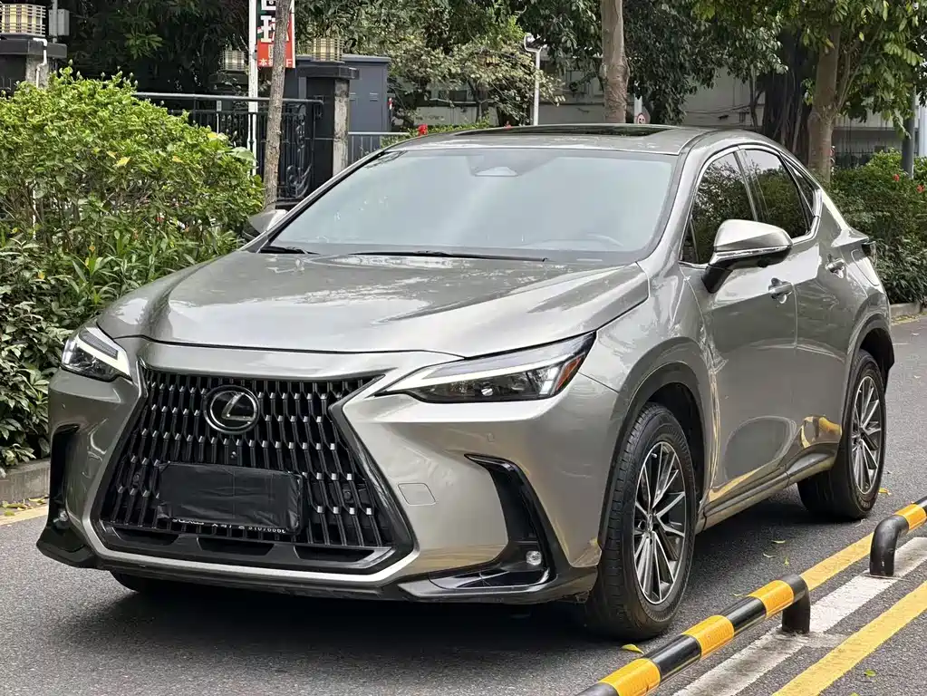 Lexus NX 350h 2022