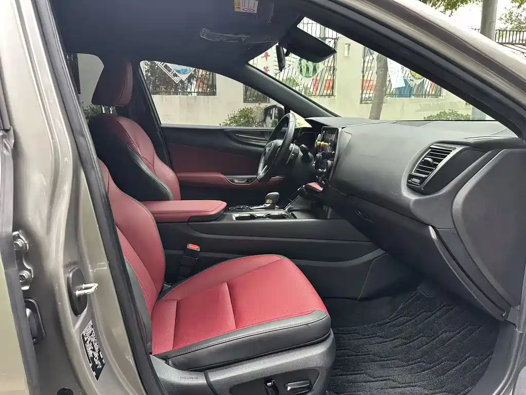 Lexus NX 350h 2022