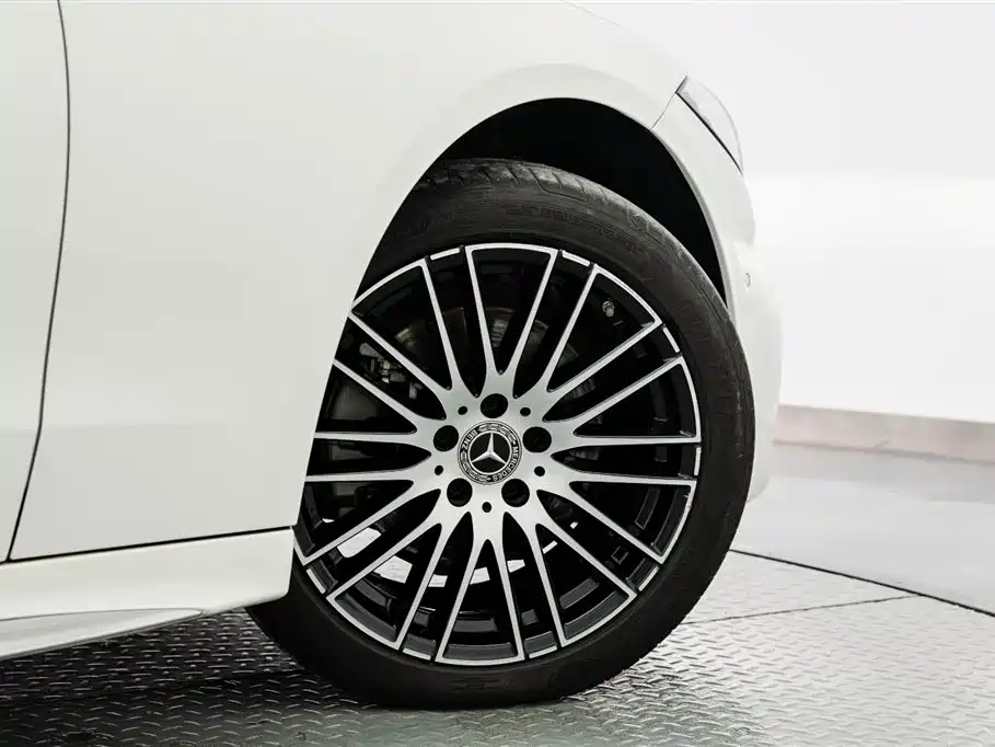 Mercedes-Benz C-Class 2023 C 200 L Sport Edition