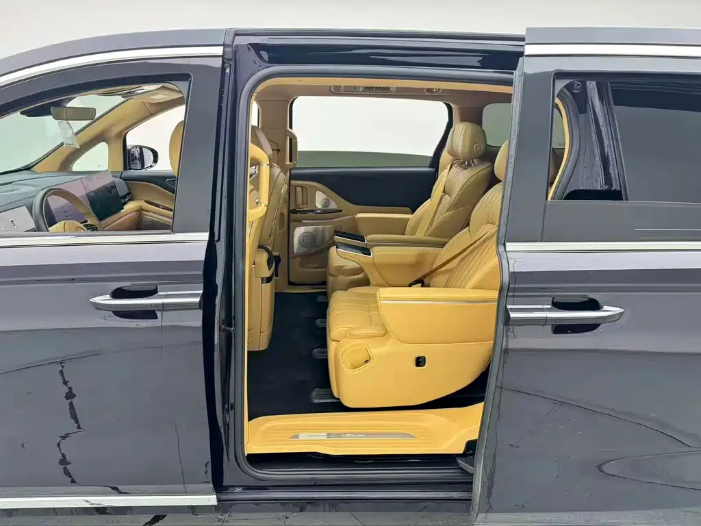 Voyah Dreamer 2025 PHEV AWD Flagship Kunpeng Edition