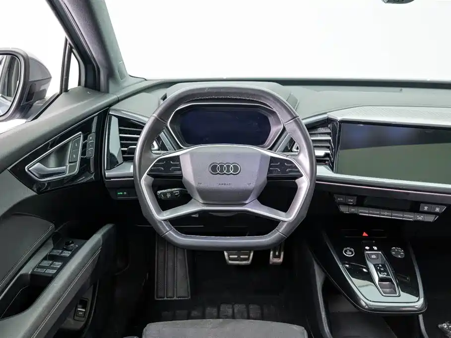 Audi Q4 e-tron 2023 50 e-tron quattro