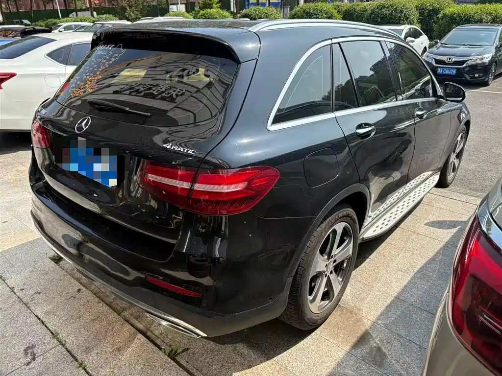 Mercedes-Benz GLC 300 4MATIC