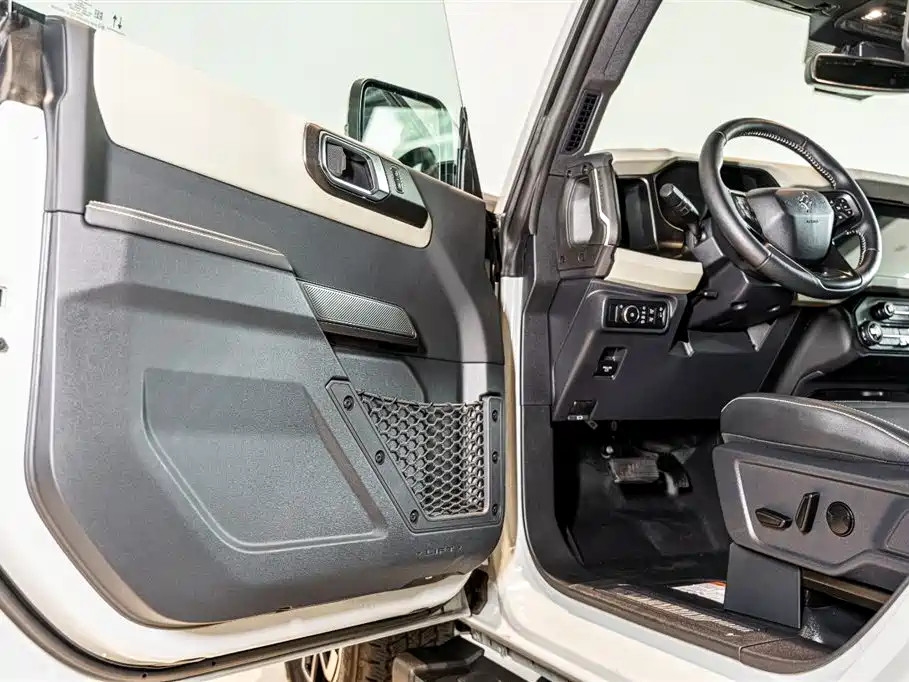 Ford Bronco 2024 2.3T Long Beach