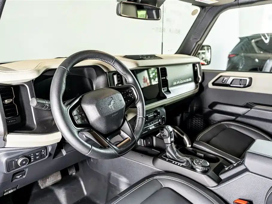 Ford Bronco 2024 2.3T Long Beach