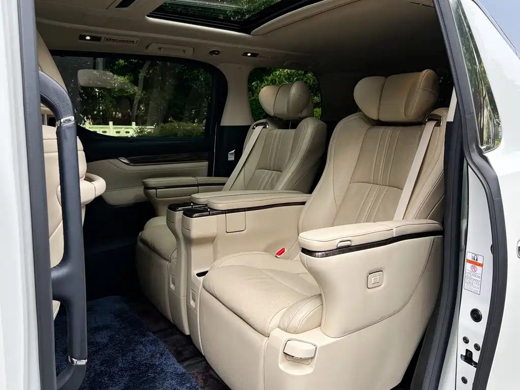 Toyota Vellfire 2019 Hybrid 2.5L HV Premium Edition