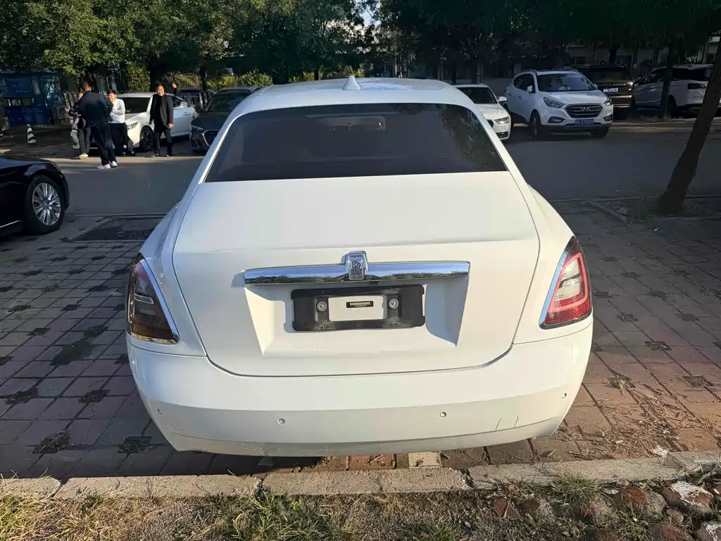 Ghost 2021 6.7T Long Wheelbase
