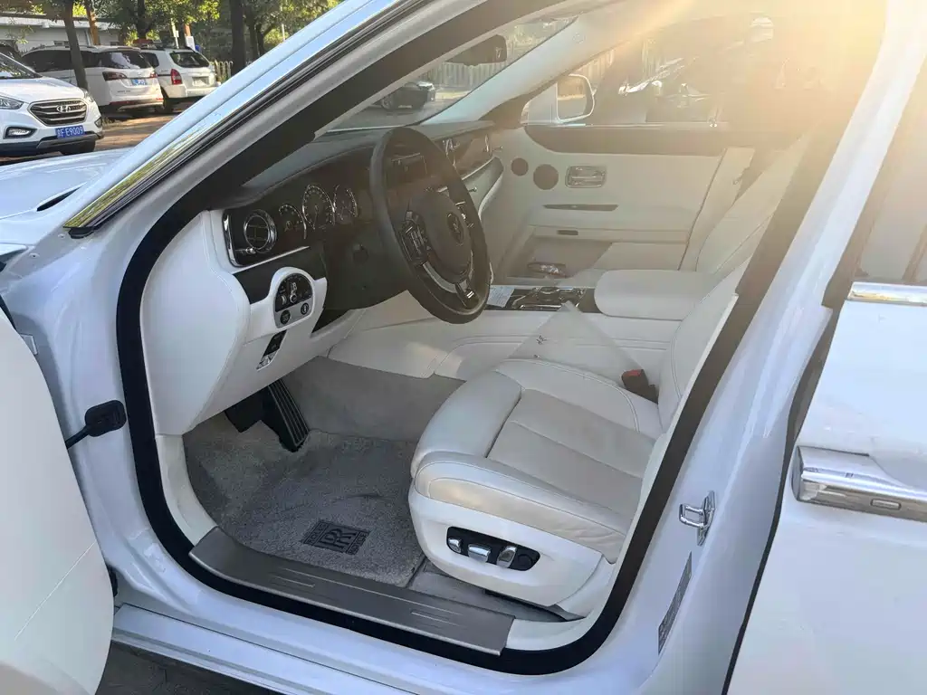 Ghost 2021 6.7T Long Wheelbase
