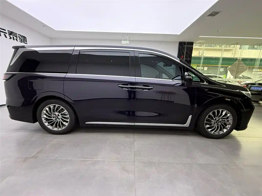 Voyah Dreamer 2024 PHEV Ultra Long Range Flagship Edition