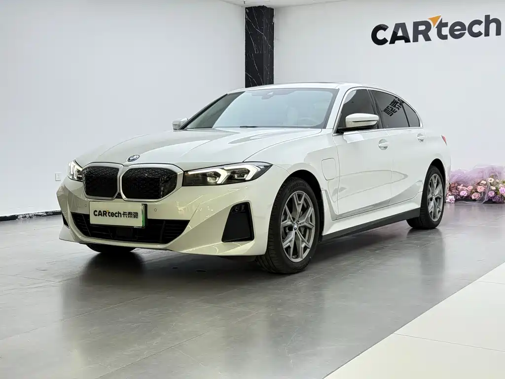 BMW i3 2025 eDrive 35 L