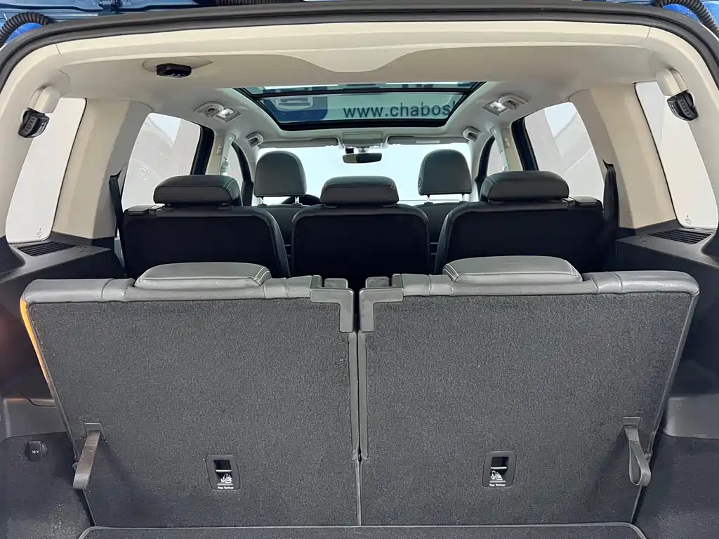 Volkswagen Touran L 280 TSI DSG Cross 7-Seater 2021