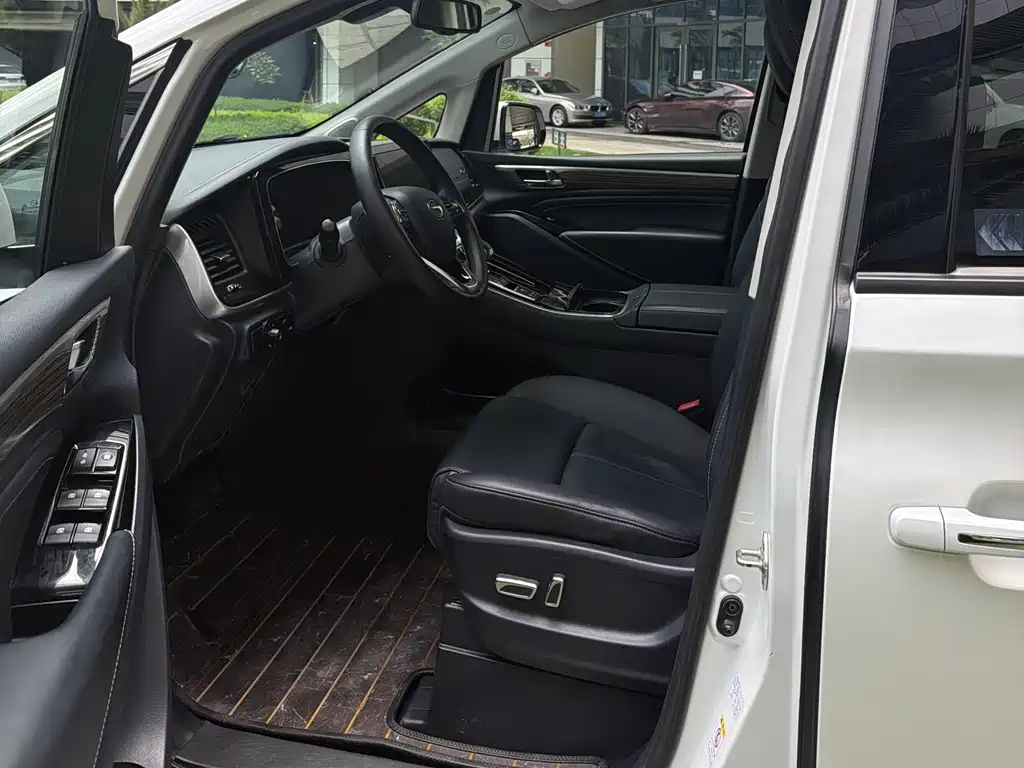 GAC Trumpchi M8 2023 Model Prestige Series 390T Premium Edition