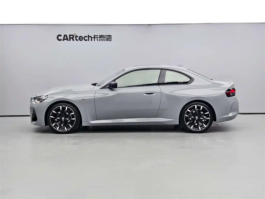 BMW 2 Series 2025 225i M Sport Night Edition
