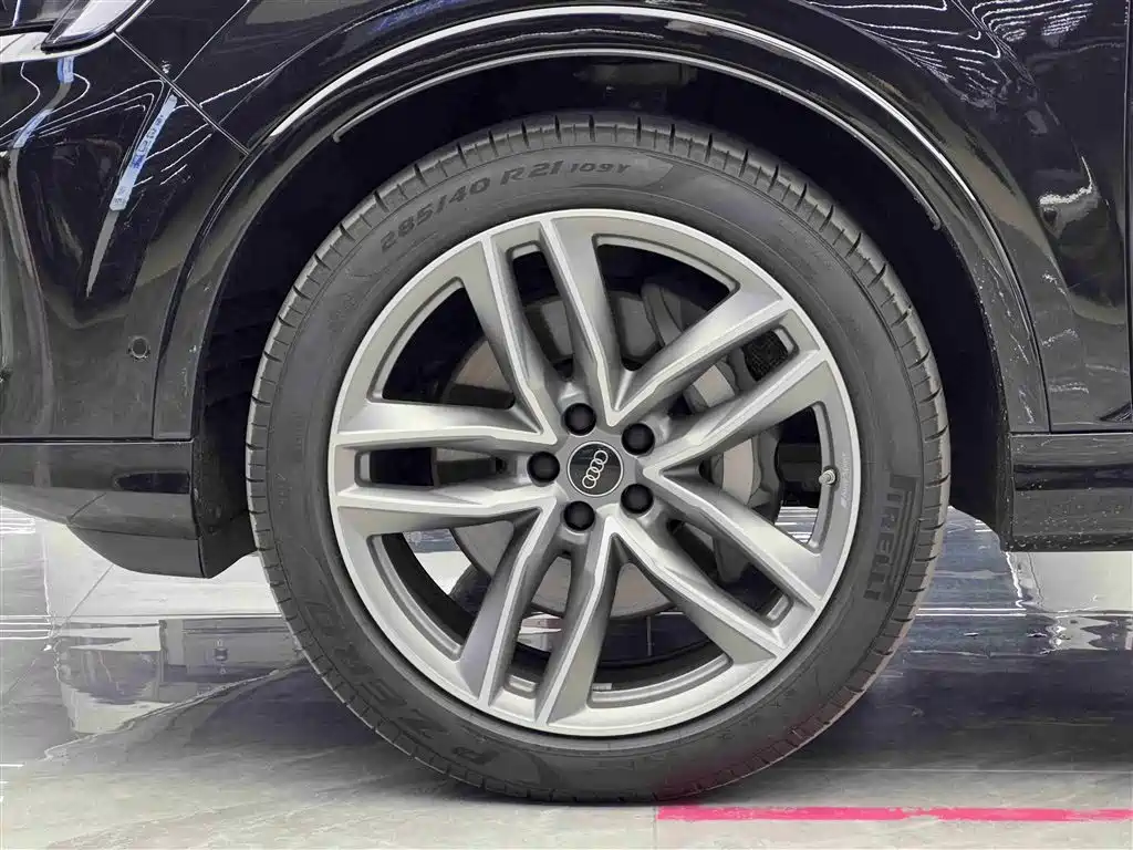 Audi Q7 2025 55 TFSI quattro S line Sport Edition